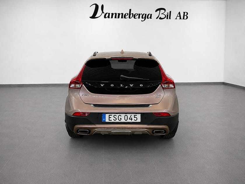 Bild 5 av Volvo V40 Cross Country D4 Geartronic Summum Panorama/Backkamera/Skinn/Euro 5