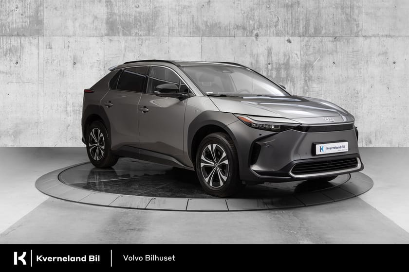 Bilde 1 av Toyota bZ4X Executive - 360/Elstol/Ventilerte/Navi/Hengerfeste