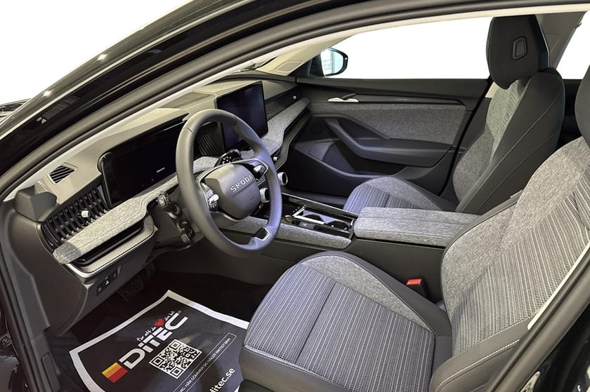 Bild 4 av Škoda Superb Kombi Selection 2,0 TDI 193 Hk DSG 4x4 Dragvikt 2200kg