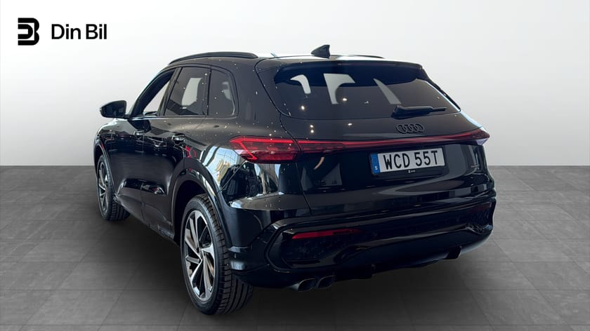 Bild 2 av Audi Q5 40 TDI 204HK q S-tr S-line / Tech Plus
