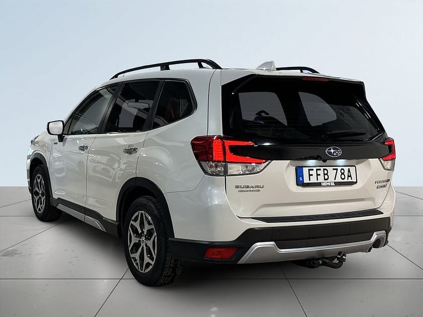 Bild 5 av Subaru Forester e-Boxer XFuel Lineartronic Drag Mvärm Kamera SoV MOMS