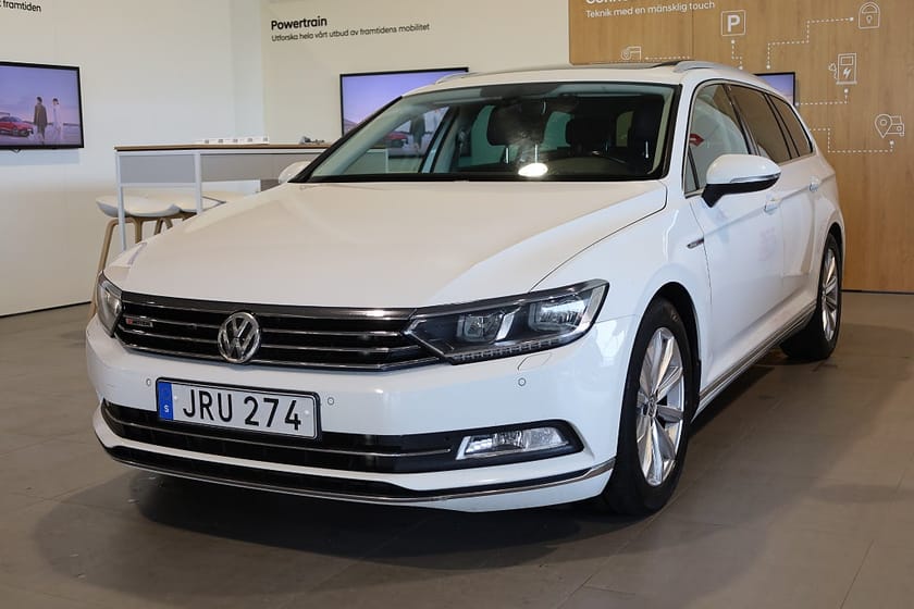 Bild 1 av Volkswagen Passat Sportscombi 2.0 TDI AUT 4M Pano Drag Värmare Kamera