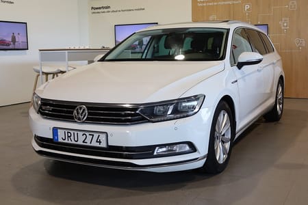 Volkswagen Passat Sportscombi 2.0 TDI AUT 4M Pano Drag Värmare Kamera