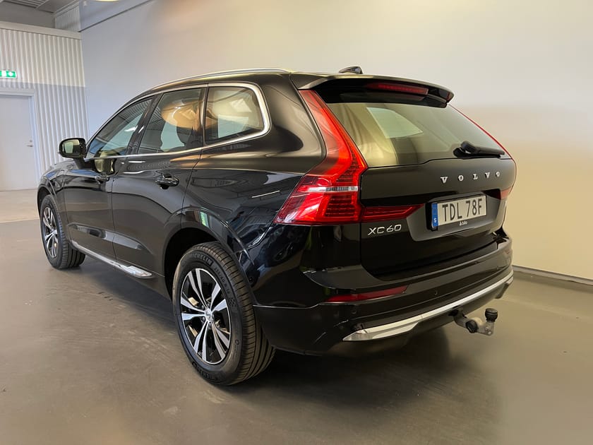 Bild 5 av Volvo XC60 Recharge T6 Core Edition / Keyless / Dragkrok / BLIS / Navigation /