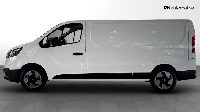 Bild 2 av Renault Trafic Skåpbil L2H1 NORDIC LINE DCI 150 AUTOMAT BVA9