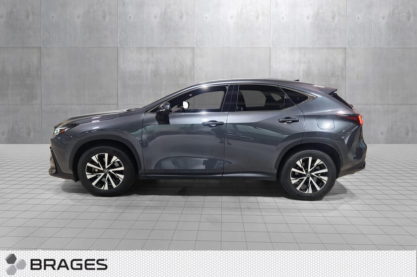 Bilde 2 av Lexus NX 450h+ Executive Tech