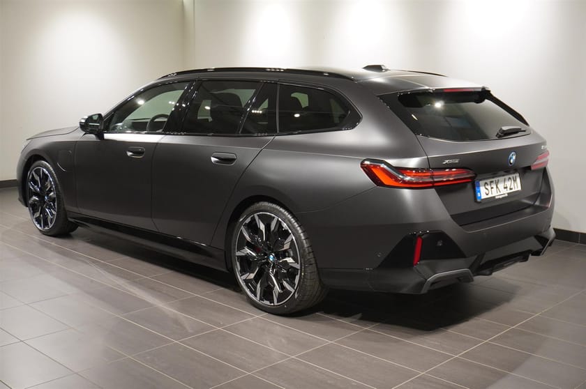 Bild 3 av BMW 530e xDrive Touring 0,95% M Sport Pro Business Drag DA Pro B W