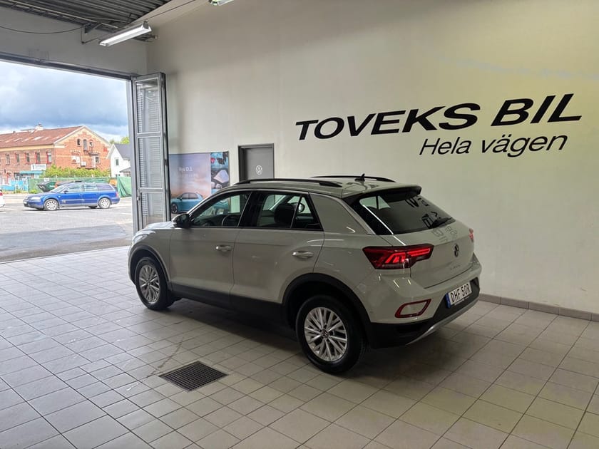 Bild 2 av Volkswagen T-Roc 1.5 TSI 110 KW / (150 HK) 7 VXL D