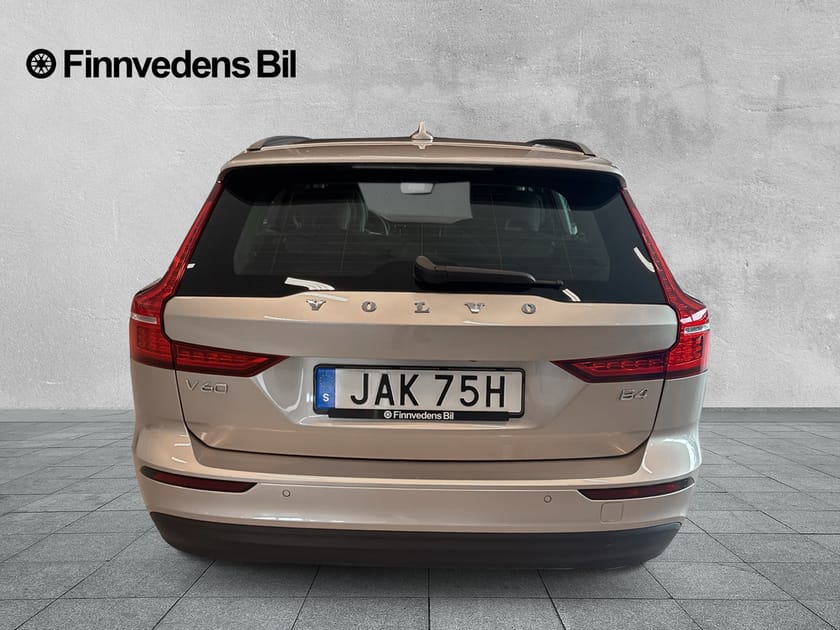 Bild 4 av Volvo V60 B4 Bensin Core(kamera, V-hjul,drag)