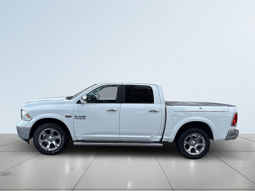 Bild 4 av RAM 1500 Crew Cab V8 4x4 TorqueFlite Drag/Navi/Rattvärm/Elstol/Kamera