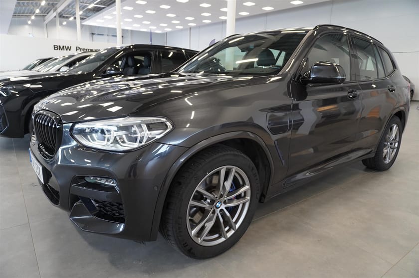 Bild 3 av BMW X3 xDrive30e M-Sport Navi Drag Innovation Head-Up Adaptiva LED