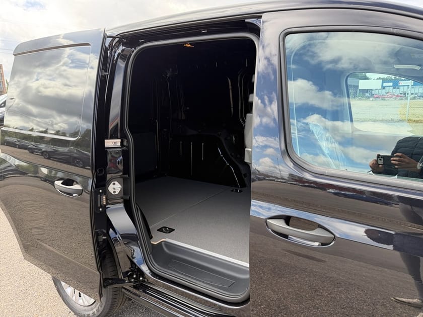 Bild 3 av Volkswagen Caddy Cargo Proline 2.0 TDI 75hk *Snabb Lev*P.V/Drag