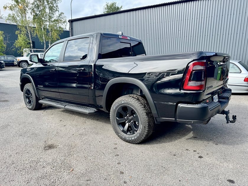 Bild 2 av RAM 1500 Crew Cab