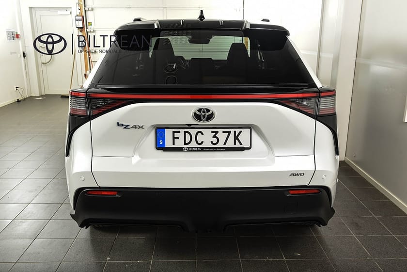 Bild 4 av Toyota bZ4X 71.4 kWh AWD Executive Drag 20" JBL Pano