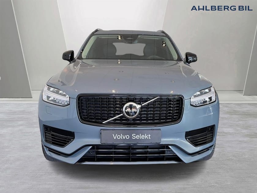 Bild 5 av Volvo XC90 7-seater Recharge T8 Ultimate Dark. 360 kamera,  HarmanKardon PremiumSound,  Head Up Display, Navi, Adaptiv farthållare