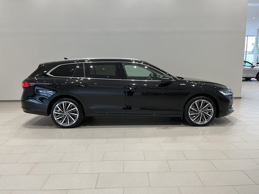 Bild 3 av Škoda Superb iV Kombi Skoda COMBI L&K 1,5 TSI 204 HK 6 VXL DSG