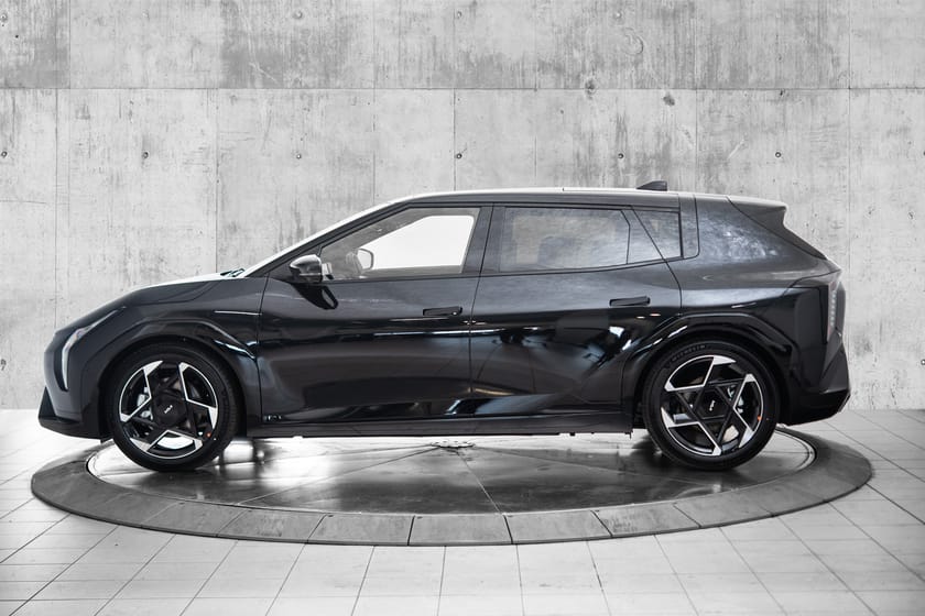 Bilde 2 av Kia EV4 Long Range GT Line 81,4 kWh | Skinn | 360Kam | H&K | Soltak
