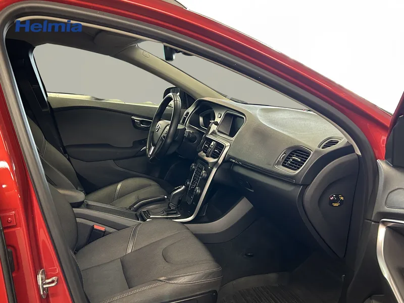 Bild 7 av 10 – Volvo V40 Cross Country T3 Adv Edition Momentum