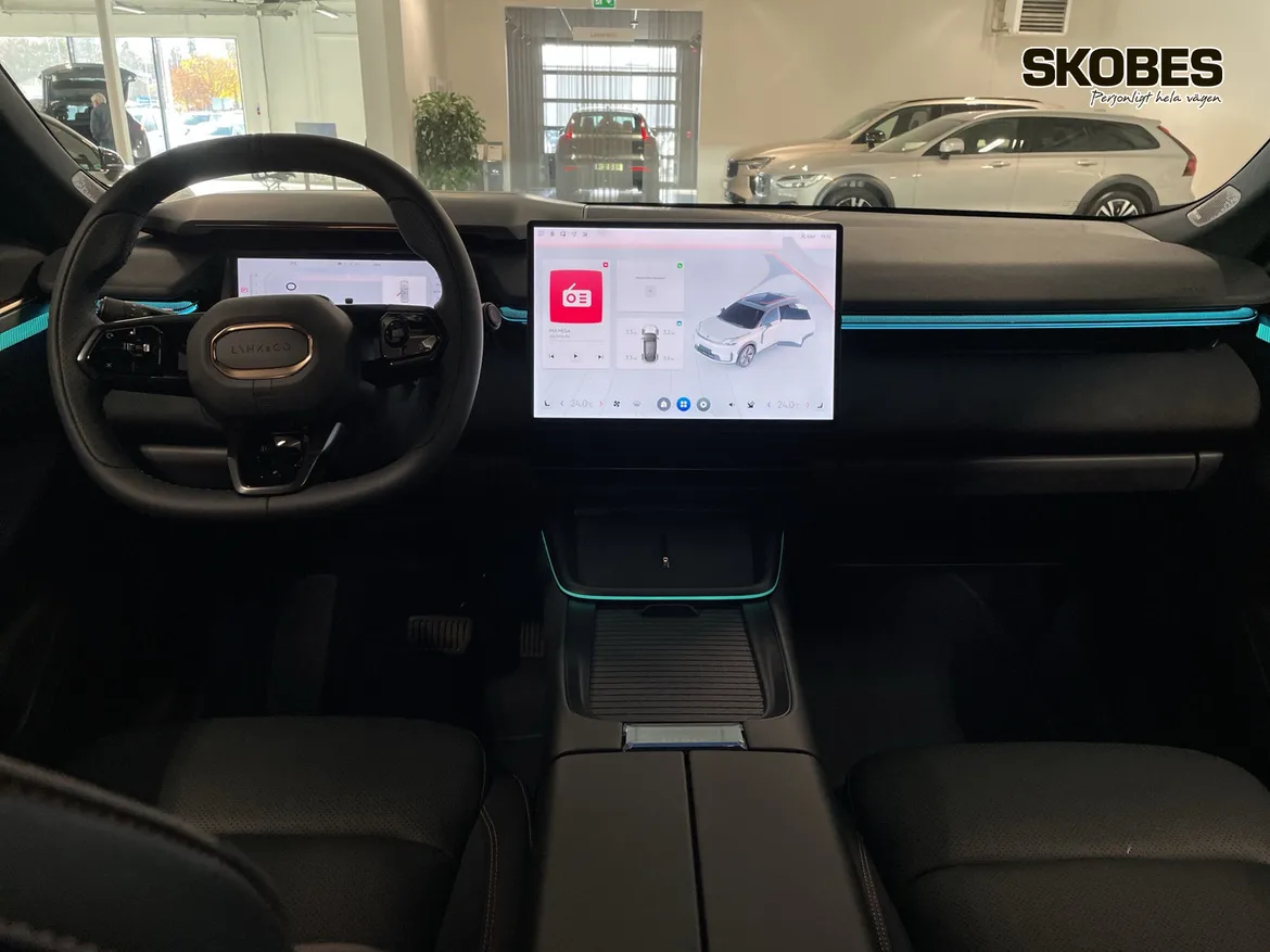 Lynk & Co 08 PHEV