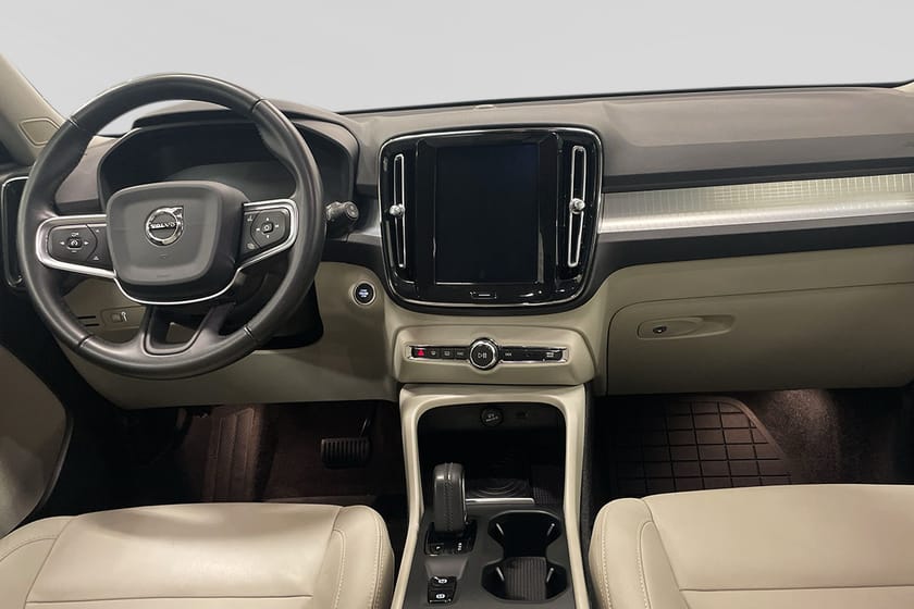 Bild 5 av Volvo XC40 D3 AWD Momentum Advanced Edition