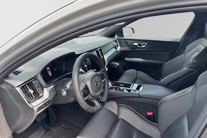 Bild 4 av Volvo V60 Recharge T6 Plus Dark