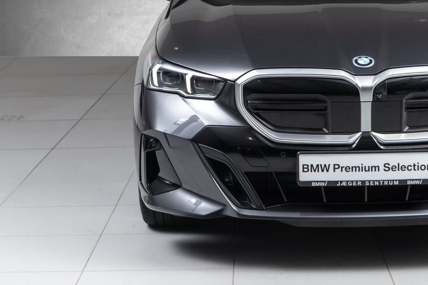 Bilde 5 av BMW i5 M60 xDrive Sedan Bower&Wilkins-Krok-Glasstak-Skinn