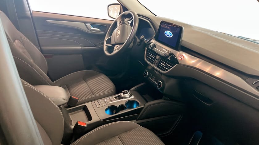 Bild 3 av Ford Kuga Plug-In Hybrid Titanium Laddhybrid Privatleasing Fr. 3995kr/mån