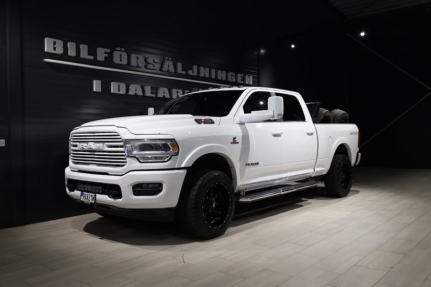 Bild 1 av RAM 2500 Dubbelhytt Dodge Crew Cab 6,7 Cummins 4X4 Laramie