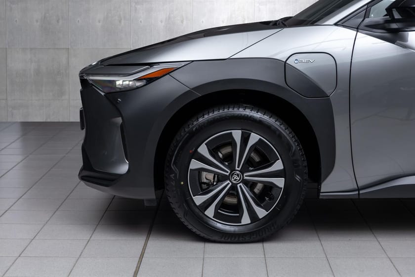Bilde 3 av Toyota bZ4X AWD Active Tech