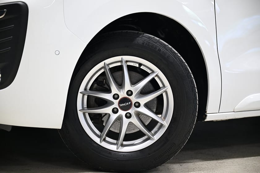 Bild 3 av Peugeot Expert Utökad Last 102HK Nedlackad|Drag|FjärrstyrdVärmare|Backkamera