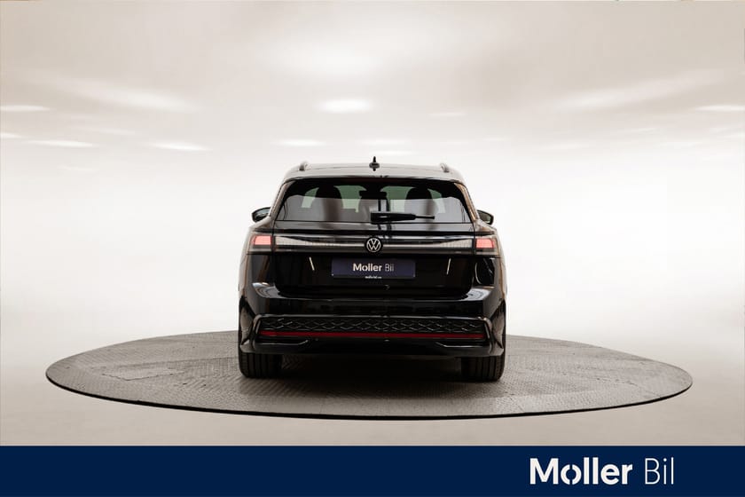 Bilde 4 av Volkswagen ID.7 GTX Tourer