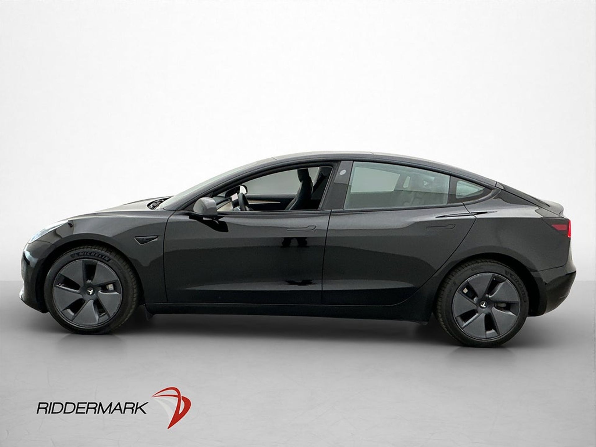 Tesla Model 3 2023, kuva 5/10