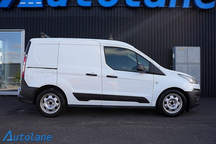 Bild 3 av Ford Transit Connect 200 1.5 EcoBlue Inredning,Dragkrok,MOMS, 3 sits