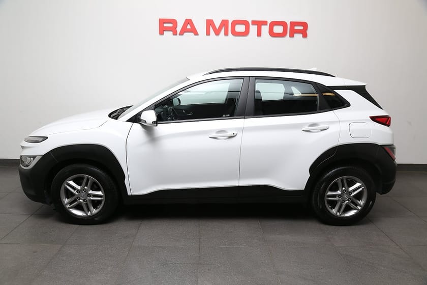 Bild 3 av Hyundai Kona 1,0 T-GDI 120hk Essential Aut Kamera Motorv Drag
