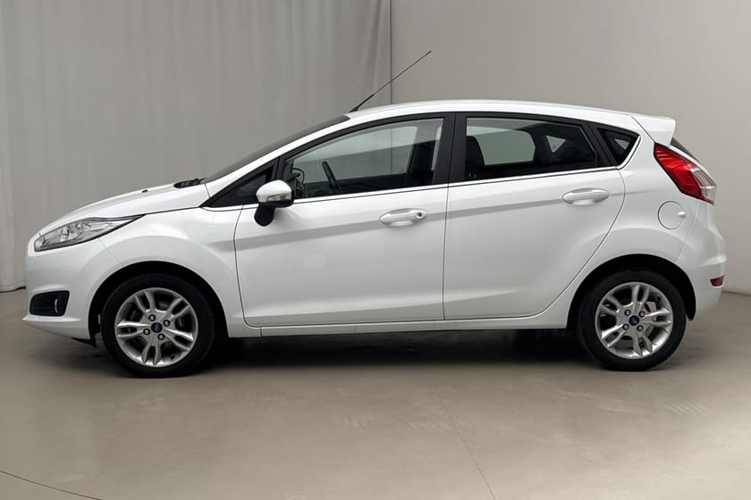 Bild 2 av Ford Fiesta 1.0T EcoBoost 5dr (100hk) Titanium