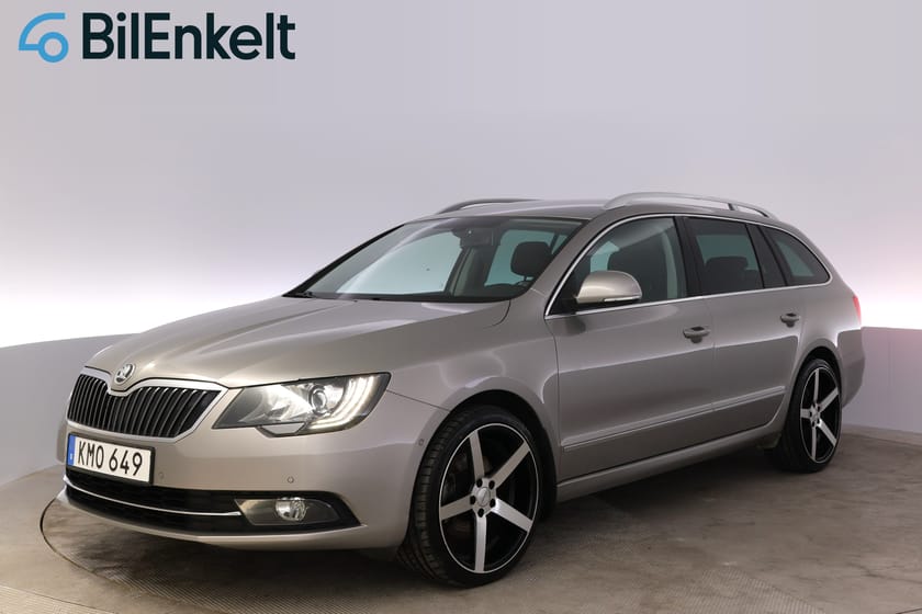 Bild 4 av Škoda Superb Kombi 170 TDI 4X4 DSG Drag D-Värme