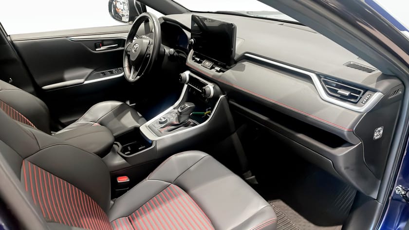 Bild 3 av Toyota RAV4 Plug-in Hybrid AWD 306HK STYLE MOMS DRAG