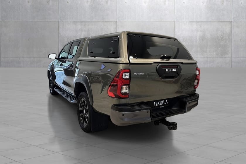 Bilde 4 av Toyota Hilux Dobbelcab SR+ med kapell og Defa pakke
