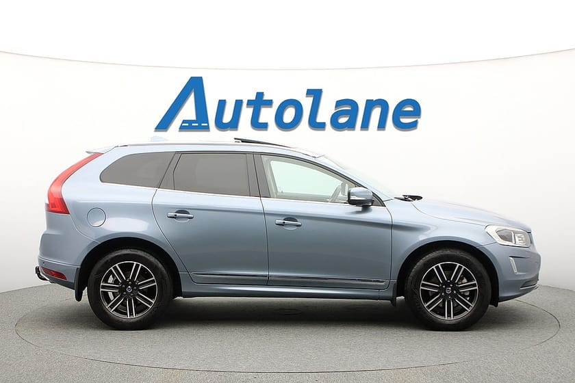 Bild 3 av Volvo XC60 D4 AWD Classic Summum, Panorama, B-kamera, Drag