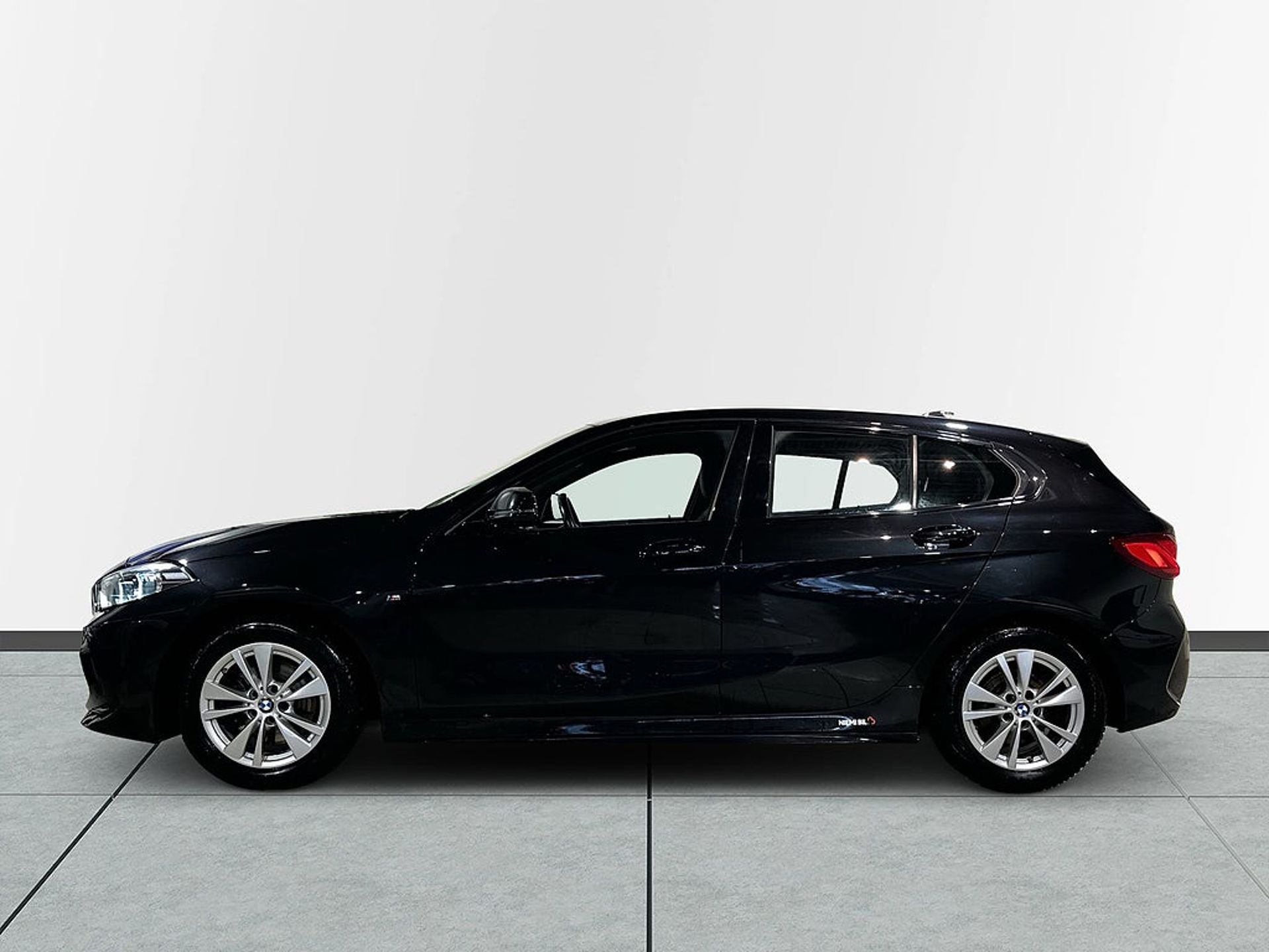 BMW 118 i 2022, photo 4/10