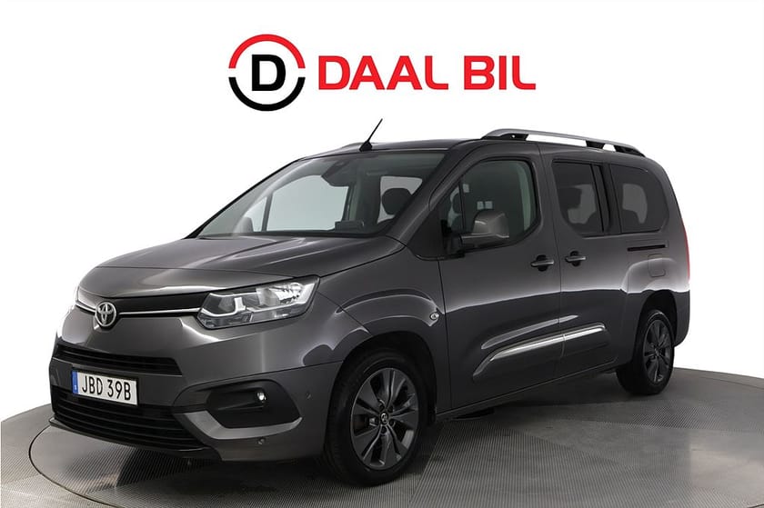 Bild 1 av Toyota ProAce City Verso 1.2 TURBO 131HK ACTIVE 7-SITS DRAG NFC HUD B-KAM