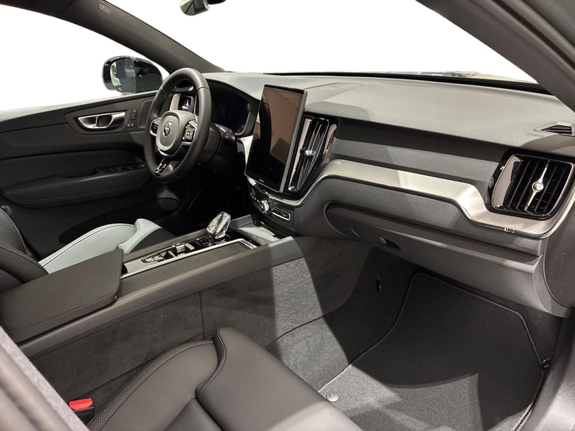 Bild 4 av Volvo XC60 T6 Plus Dark Nordic Edition - Demo