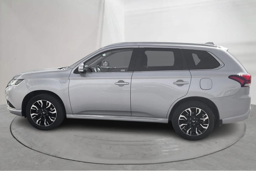 Bild 2 av Mitsubishi Outlander PHEV 2.0 Plug-in Hybrid 4WD (203hk)