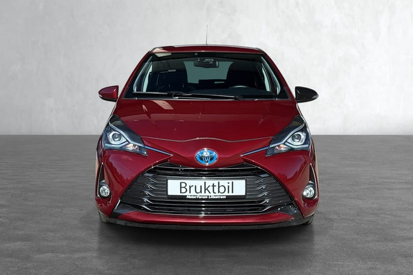 Bilde 2 av Toyota Yaris Hybrid Se KM-stand! / Ryggekamera / DAB / Keyless /