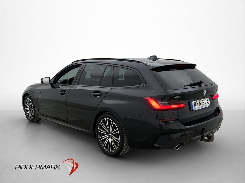 Bild 3 av BMW 330i xDrive Touring M Sport Backkamera HiFi-Ljud Skinn Elstolar