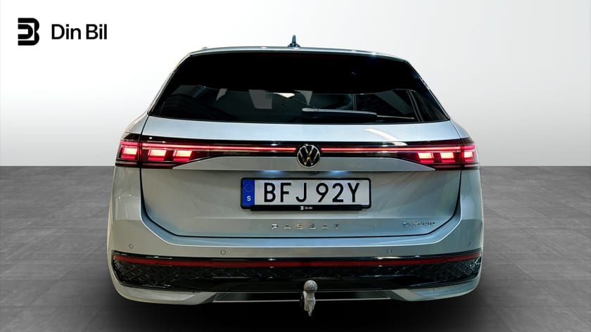 Bild 5 av Volkswagen Passat Variant eHybrid R-Line DSG Edition/Drag/Panorama