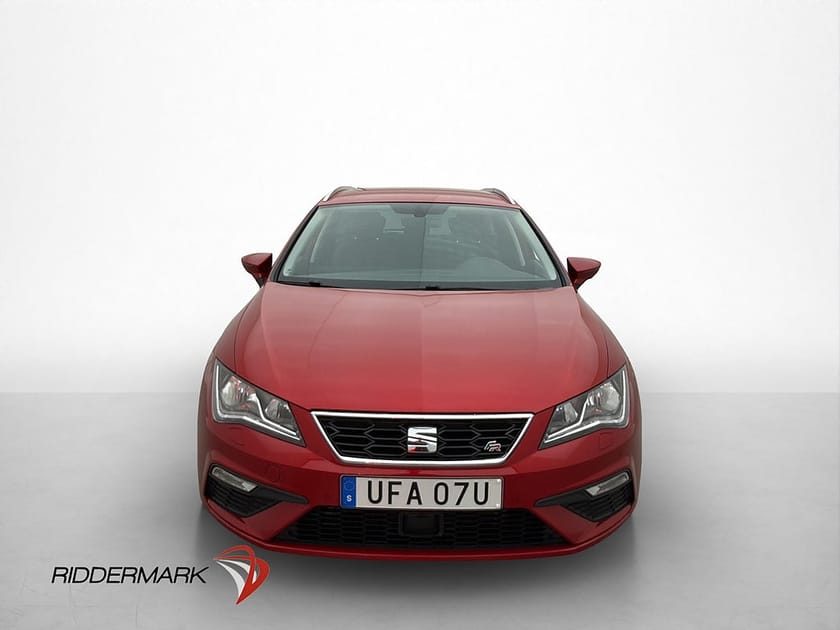 Bild 2 av SEAT Leon ST TSI 130hk FR Cockpit Beats P-Sensorer Dragkrok