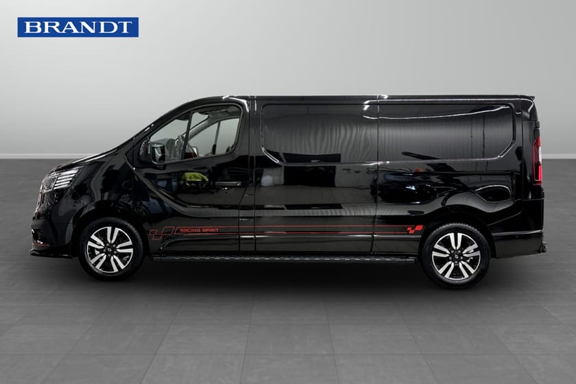 Bild 3 av Renault Trafic Skåpbil Racing spirit L2H1 170 automat / Värmare m.fjärr / DRAGVIKT 2500 kg