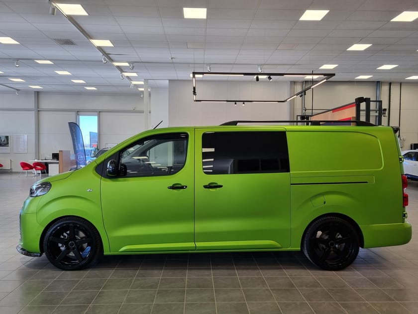 Bild 2 av Toyota Proace L1 Long Dubbelhytt 2,2D 180 hk auto Premium Bilia