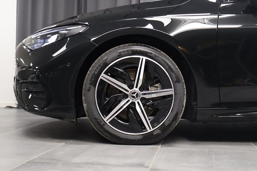 Bild 5 av Mercedes-Benz CLA 250+ AMG Premium Pano 360 Night MultiBeam *MOMS